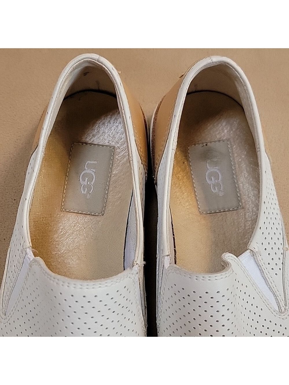 UGG Women's Adley Perf Slip-On Sneakers in Ceramic Size 8.5 EUC - Picture 12 of 15